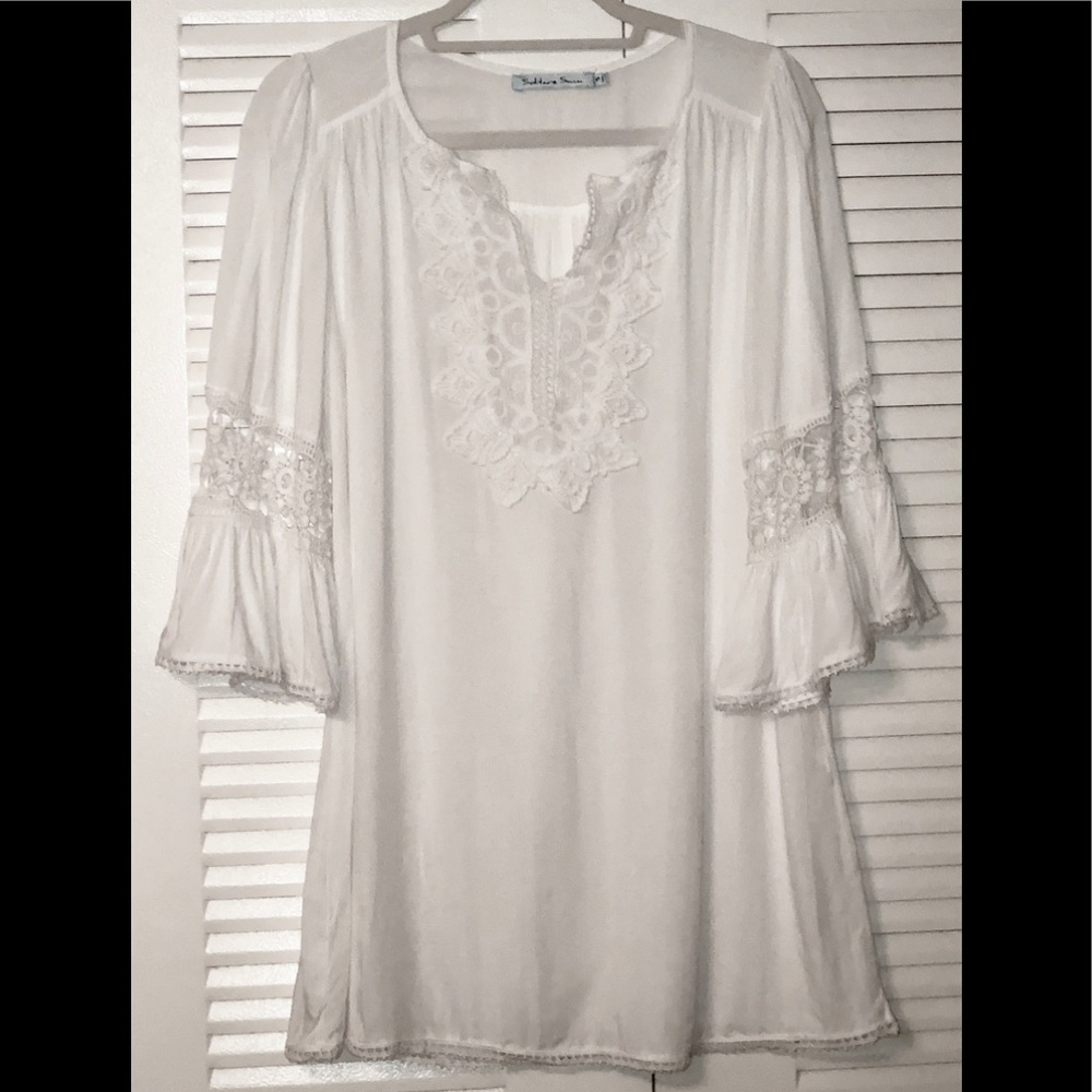 SOLITAIRE WHITE BELL SLEEVE COVERUP DRESS S / M